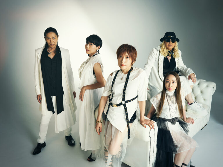 218841_TRF-30周年集合アー写1(Small)