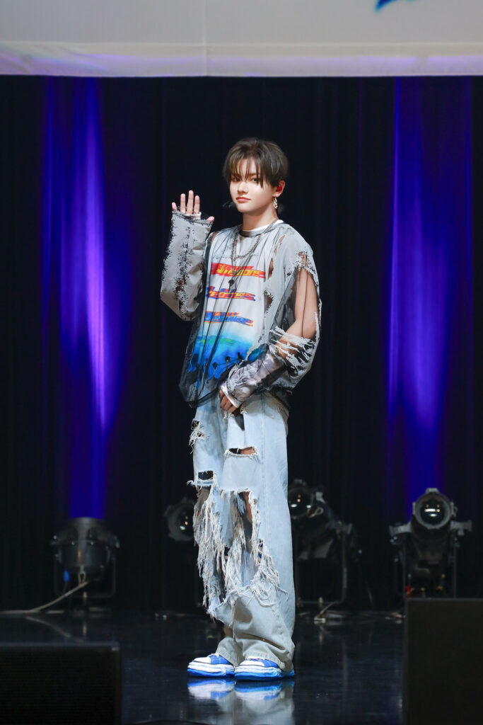 03-GAKU_2-683x1024 【オフィシャルレポート】 aoen(アオエン)Debut Single SHOWCASE「青い太陽 (The Blue Sun)」開催 〜冠番組「今日もaoen頑張ります!」が日本テレビ系にて放送開始決定!