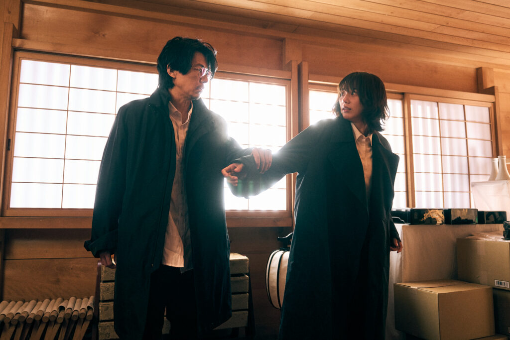 0915_2-1024x683 のんが“初のダークヒーロー”を演じる「ABEMA」オリジナルドラマ『MISS KING / ミス・キング』“人生どん底女”のんד元棋士のヒモ男”藤木直人…復讐の共犯者となる2人の場面写真を初解禁